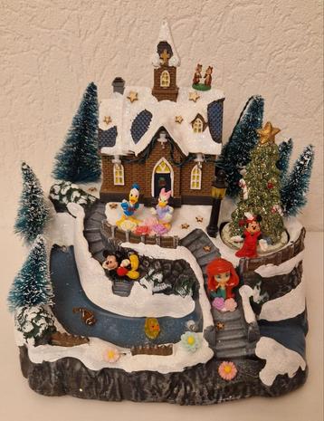 Prachtig kerst tafereel met Minnie.mickey.donald.katrien. beschikbaar voor biedingen