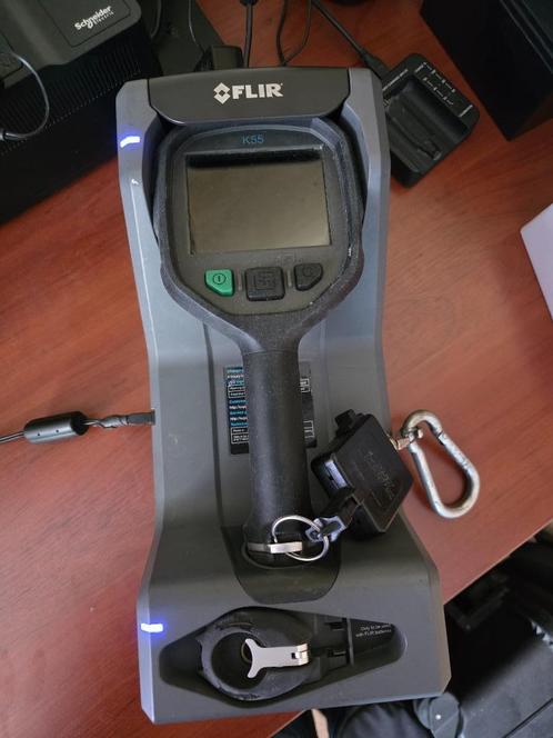 Flir K55 warmtebeeldcamera met extra accu en laaddock, Doe-het-zelf en Verbouw, Meetapparatuur, Gebruikt, Temperatuur, Ophalen of Verzenden
