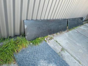 2 Natuursteen Keukenbladen - 240x60 & 242x62 beschikbaar voor biedingen