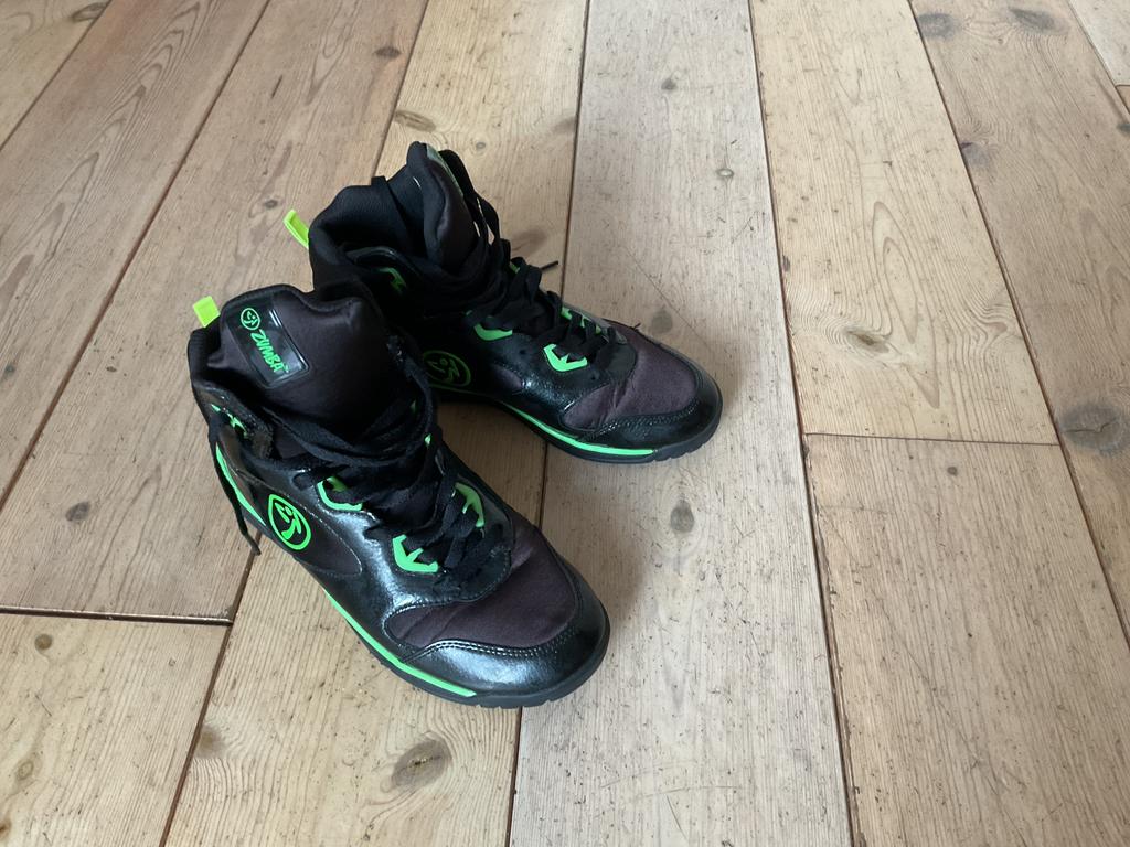 Dansschoenen zumba, Sport en Fitness, Ophalen of Verzenden, Zo goed als nieuw, Schoenen
