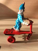 Vintage Wind Up Roli Zoli Circus Clown op Scooter 14 cm 1970, Verzamelen, Ophalen of Verzenden, Gebruikt