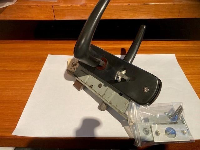 Compleet set antieke bakelieten vrij+bezetsluiting jaren 30e, Ophalen of Verzenden, Gebruikt