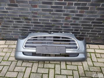 Daihatsu Trevis 2005 - 2010 voorbumper grijs met grille €175 beschikbaar voor biedingen