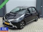 Toyota Aygo 1.0 VVT-i x-clusiv| Navi| Leer| Airco| Keyles, Voorwielaandrijving, Euro 5, Gebruikt, Zwart