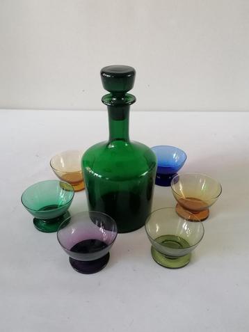 vintage karaf met 6 glazen carnaval glas ? Maastricht beschikbaar voor biedingen