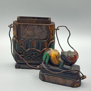 Vintage Tribal Indonesië Houten Medicijn Box Tas Hond 18cmh beschikbaar voor biedingen