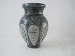 Terraco Draak Beesel Holland vaas ca. 21,5 cm. hoog., Antiek en Kunst, Ophalen of Verzenden