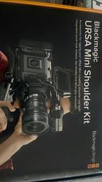 Blackmagic ursa mini shoulder kit, Ophalen of Verzenden, Zo goed als nieuw, Minder dan 150 cm, Driepoot