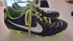 Voetbalschoenen Nike mt 38, gratis, Sport en Fitness, Voetbal, Maat XS of kleiner, Ophalen, Schoenen