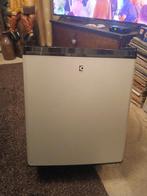 Compacte Koelkast - Ideaal voor Kleine Ruimtes, Ophalen, Minder dan 75 liter, Energieklasse A of zuiniger, Zonder vriesvak