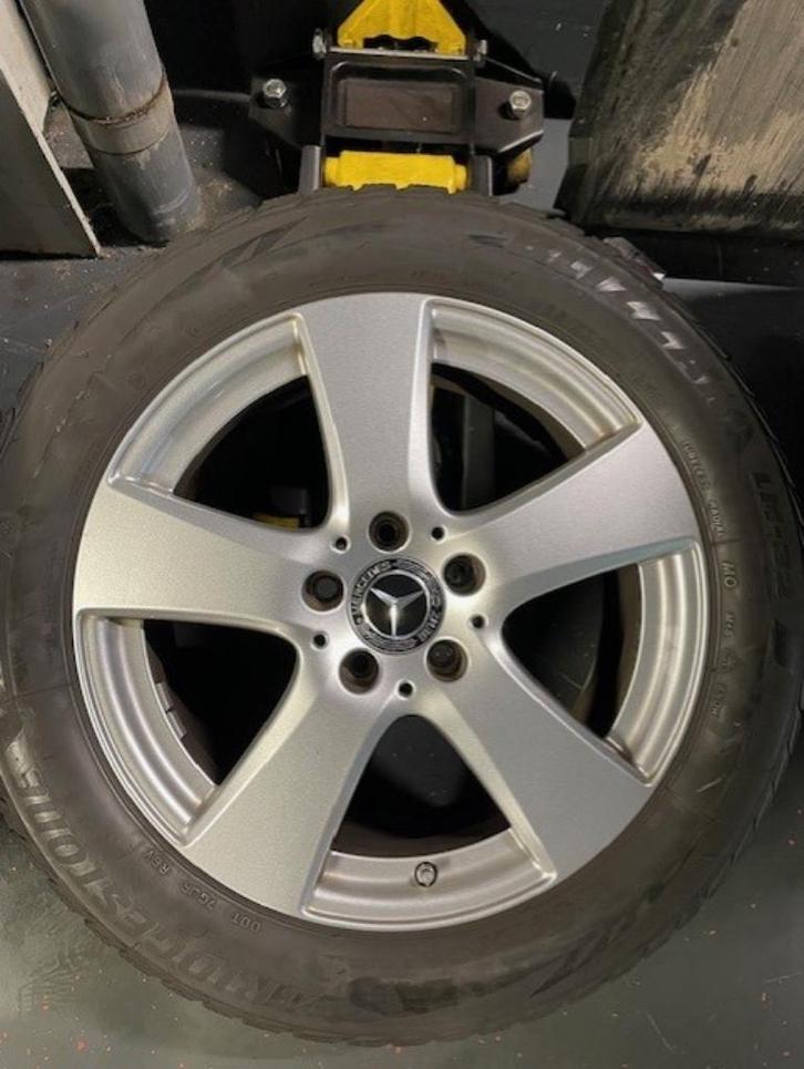 Mercedes Benz wielen met winterbanden, Auto-onderdelen, Banden en Velgen, Banden en Velgen, Winterbanden, 17 inch, 225 mm, Gebruikt