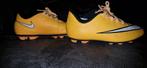 Nike voetbalschoenen maat 33, Sport en Fitness, Voetbal, Gebruikt, Maat XS of kleiner, Schoenen, Ophalen of Verzenden