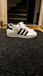 Adidas Superstar Classic White & Black, Ophalen, Zo goed als nieuw, Hardloopschoenen, Adidas