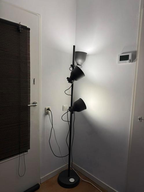 🚨Last chance: LED lamp staand warm/koud/fel remote, Huis en Inrichting, Lampen | Vloerlampen, Zo goed als nieuw, Ophalen
