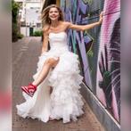 Mooie vrouwelijk maar onwijs stoere Trouwjurk, Kleding | Dames, Overige Dameskleding, Ophalen of Verzenden, Nieuw