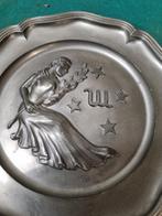 bord tin maagd sterrenbeeld, Antiek en Kunst, Antiek | Tin, Ophalen of Verzenden