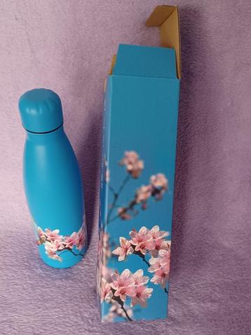 Gloednieuwe thermosfles met afbeelding  beschikbaar voor biedingen