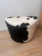 Ikea Stockholm poef koeienhuid by Niels Gammelgaard, Huis en Inrichting, Ophalen, Minder dan 50 cm, Gebruikt, 50 tot 75 cm