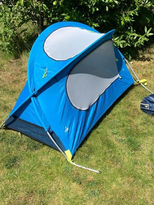 Nomad Kids camping bed / box / tent + self inflating mat, Caravans en Kamperen, Tenten, tot en met 2, Zo goed als nieuw, Ophalen