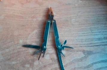 Zakmes mancave 8 delig multi tool tang beschikbaar voor biedingen