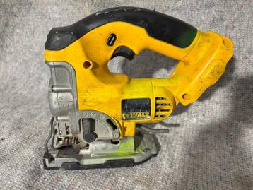 DeWalt Accu decoupeer zaag 18v dc330  beschikbaar voor biedingen