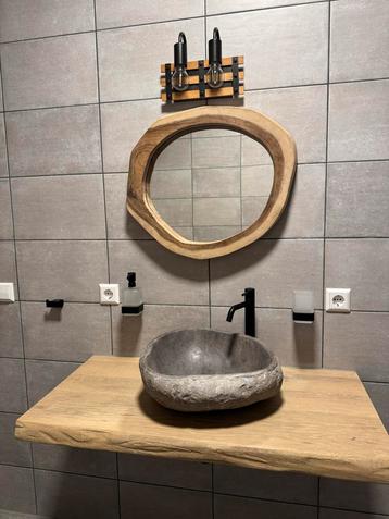 Eikenhout wasmeubel met natuurstenen wasbak beschikbaar voor biedingen