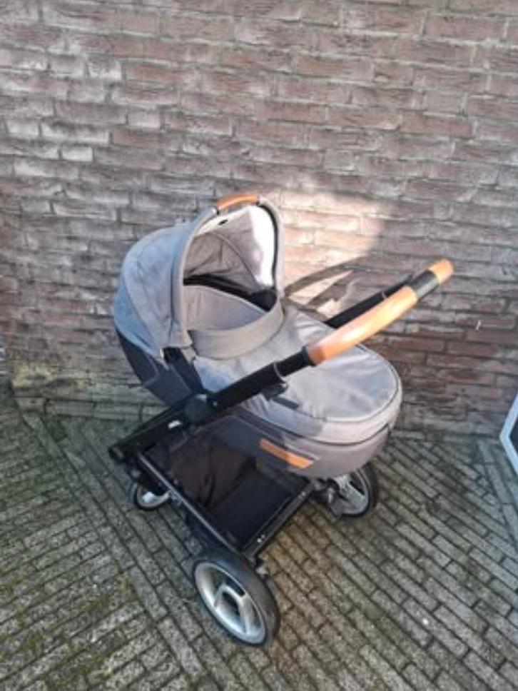 Mutsy IGO Kinderwagen - Fijne wagen!, Kinderen en Baby's, Kinderwagens en Combinaties, Gebruikt, Kinderwagen, Mutsy, Met reiswieg