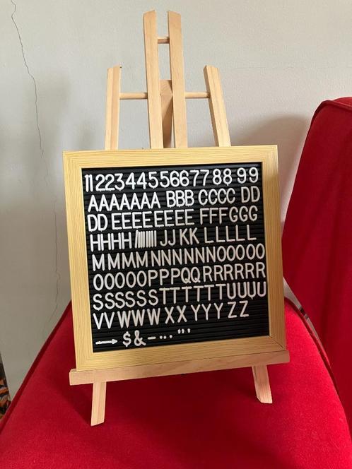 Letterbord incl. schildersezel, Huis en Inrichting, Woonaccessoires | Memoborden, Zo goed als nieuw, Prikbord, Ophalen of Verzenden