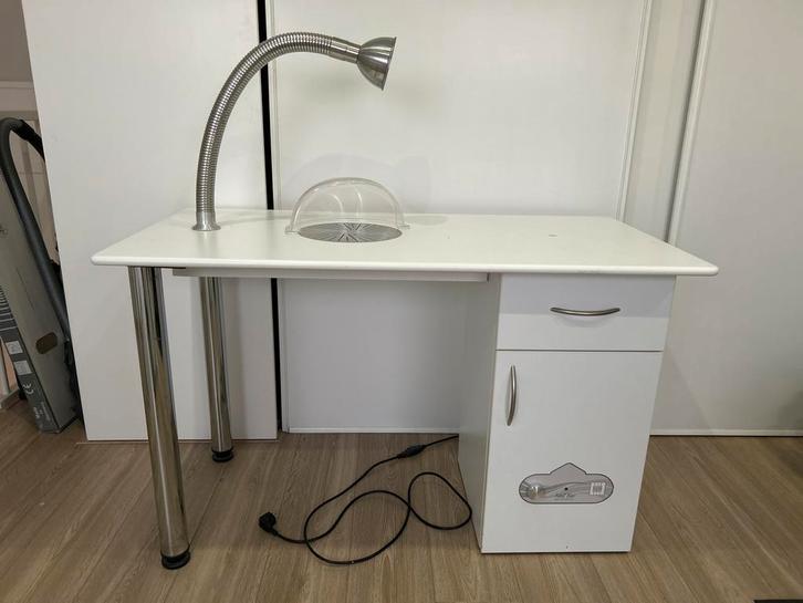 Purex Nageltafel met Afzuiging, Huis en Inrichting, Bureaus, Ophalen