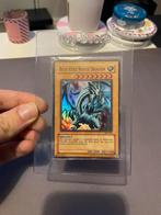 Blue-Eyes White Dragon holo SKE-001 played yugioh, Hobby en Vrije tijd, Verzamelkaartspellen | Yu-gi-Oh!, Ophalen of Verzenden