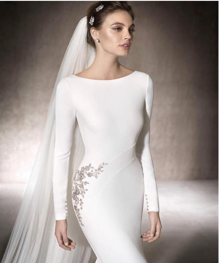 Pronovias trouwjurk met lange mouwen maat 38, Kleding | Dames, Trouwkleding en Trouwaccessoires, Zo goed als nieuw, Trouwjurk