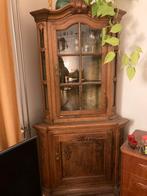 Antieke hoekkast met mooi houtwerk - ZSM ophalen!, Antiek en Kunst, Antiek | Meubels | Kasten, Ophalen