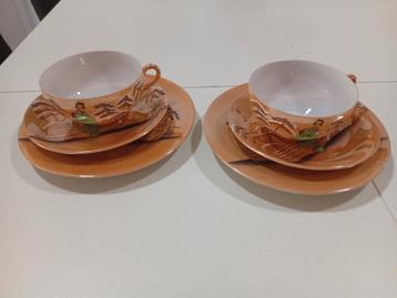 Japans servies set van 2 kop en schotels met gebaksbordjes. beschikbaar voor biedingen