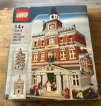 Lego town hall 10224 compl.Boekjes zijn niet perfect meer., Kinderen en Baby's, Speelgoed | Duplo en Lego, Ophalen of Verzenden