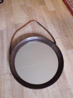 Deense design teak houten midcentury spiegel met leren koord, Minder dan 50 cm, Gebruikt, Rond, Ophalen of Verzenden