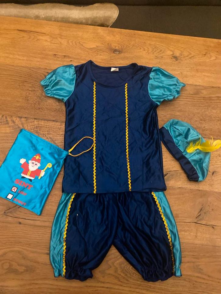 Pietenpak complete set 122-128 Blauw/ lichtblauw incl zak, Kinderen en Baby's, Carnavalskleding en Verkleedspullen, Zo goed als nieuw