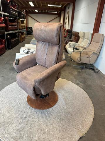 Relaxfauteuil , relax fauteuil sta op stoel Meubelzorg beschikbaar voor biedingen