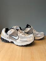 Nike Vomero 5 - Maat 42, Ophalen of Verzenden, Gedragen, Wit, Sneakers of Gympen