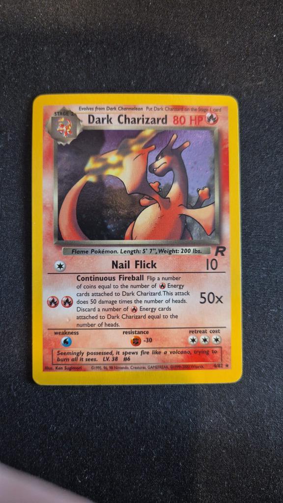 Dark charizard holo, Hobby en Vrije tijd, Verzamelkaartspellen | Pokémon, Zo goed als nieuw, Losse kaart, Foil, Ophalen of Verzenden