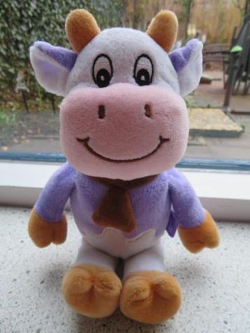 Koe paars wit velours met bruine bel van Milka meet ca 23 cm beschikbaar voor biedingen