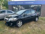 Toyota Auris 1.8 Full Hybrid Aspiration Trekhaak, Euro 5, 4 cilinders, Zwart, Origineel Nederlands