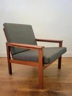 Vintage Capella fauteuil van Illum Wikkelsø voor Niels, Huis en Inrichting, Fauteuils, Ophalen, Hout, Gebruikt, 75 tot 100 cm