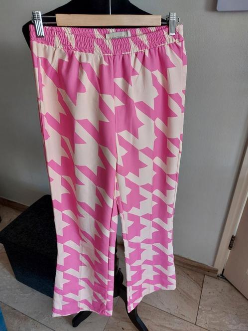 Leuke broek Garconne maat M/L, Kleding | Dames, Broeken en Pantalons, Zo goed als nieuw, Maat 38/40 (M), Roze, Lang, Ophalen of Verzenden