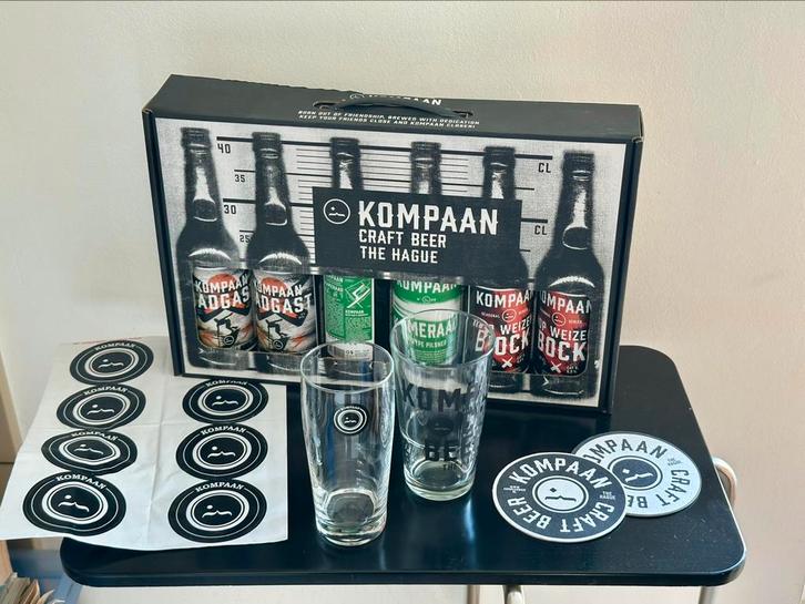 Vintage Kompaan pakket met glazen, Verzamelen, Biermerken, Zo goed als nieuw, Glas of Glazen, Overige merken, Ophalen of Verzenden