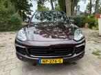 Porsche Cayenne 3.0 V6 Platinum 416pk E-hybrid, Automaat, Cayenne, 2995 cc, Bruin