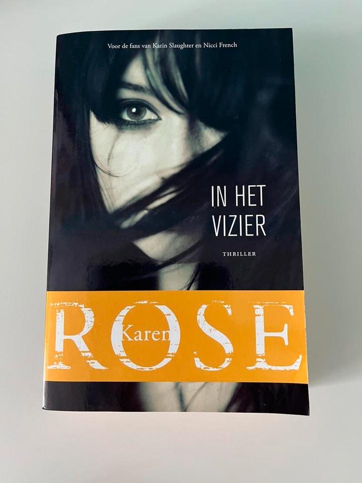 In het vizier Karen Rose, Boeken, Thrillers, Zo goed als nieuw, Ophalen of Verzenden