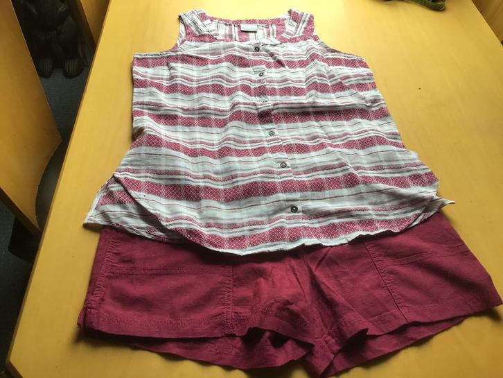 Columbia korte broek en shirt maat L bordeaurood met wit, Kleding | Dames, Sportkleding, Zo goed als nieuw, Ophalen of Verzenden