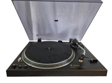 Prachtige vintage Technics SL-1710 Direct Drive platenspeler beschikbaar voor biedingen