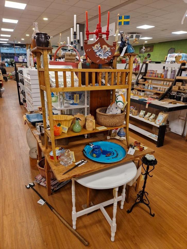 Zweedse Plantentafel Hout Gelakt Naturel, Verzamelen, Poppenhuizen en Toebehoren, Poppenhuis, Ophalen