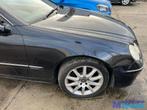 MERCEDES CLK W209 Zwart C197 rechts voorscherm 2002-2010, Auto-onderdelen, Carrosserie en Plaatwerk, Ophalen of Verzenden, Gebruikt